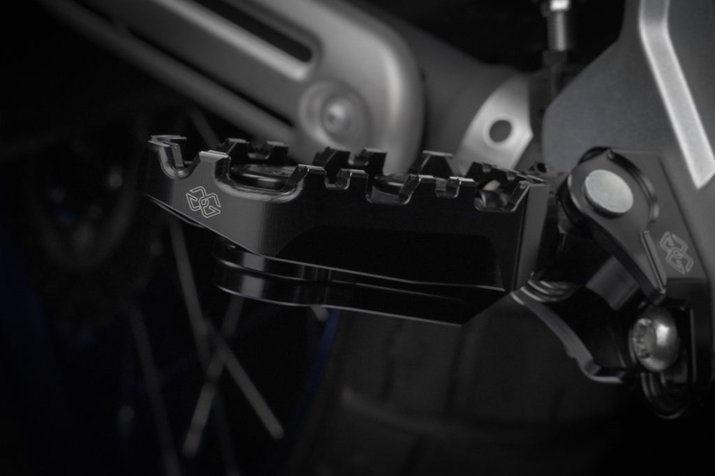 Gilles Tech-X Enduro Footpegs (K5X R1200GS/GSA, R1250GS/GSA, R1300GS/GSA, K8X F800GS/F850GS/F850GSA/F900GS/F900GSA